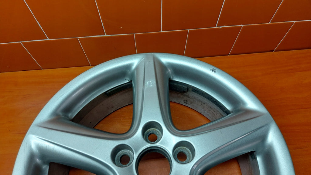 1x Alufelge 17 Zoll 7.0" 5x114.3 45ET Glanz Silber Toyota Corolla Avensis FEL3668121926nj