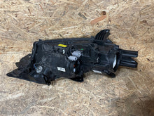 Laden Sie das Bild in den Galerie-Viewer, Frontscheinwerfer Mitsubishi Outlander III ECM921-22A10 LED Links Headlight