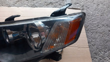 Load image into Gallery viewer, Frontscheinwerfer Mitsubishi Outlander II Links Scheinwerfer Headlight SCH8043135758cb