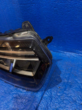 Load image into Gallery viewer, Frontscheinwerfer Dacia Duster 260101613R Rechts Scheinwerfer Headlight SCH2912146503ox