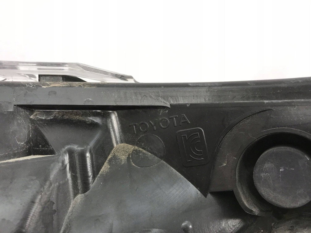 Frontscheinwerfer Toyota V YWY8037 Full LED Ein Stück (Rechts oder Links)