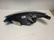 Laden Sie das Bild in den Galerie-Viewer, Frontscheinwerfer Ford Focus LED Rechts Scheinwerfer Headlight