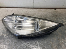 Laden Sie das Bild in den Galerie-Viewer, Frontscheinwerfer Mitsubishi Colt VI 8301A283 Links Scheinwerfer Headlight