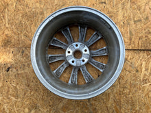 Laden Sie das Bild in den Galerie-Viewer, 1x Alufelge 17 Zoll 7.0" 5x112 43ET 3P0601025 Skoda Superb Octavia I Rim Wheel FEL8667036494og