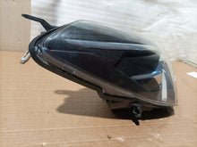 Load image into Gallery viewer, Frontscheinwerfer Toyota Yaris LED Rechts Scheinwerfer Headlight