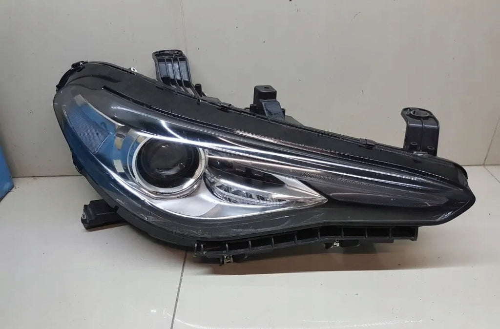 Frontscheinwerfer Alfa Romeo Giulia 68995579 85122000 LED Rechts oder Links SCH4555295603ur