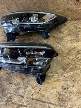 Laden Sie das Bild in den Galerie-Viewer, Frontscheinwerfer Renault Kadjar 260104607R 260602051R Ein Satz Headlight SCH2173756939en
