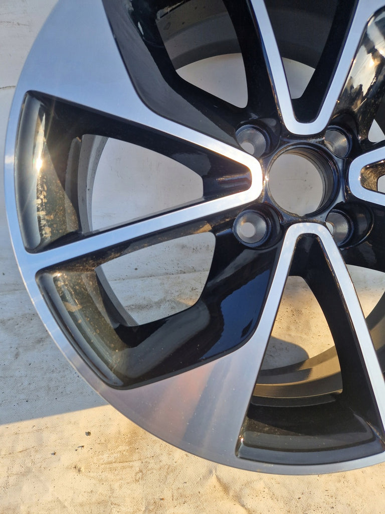 1x Alufelge 16 Zoll 6.5" 4x100 44ET 403009927R 403003471 Renault Captur Clio 1