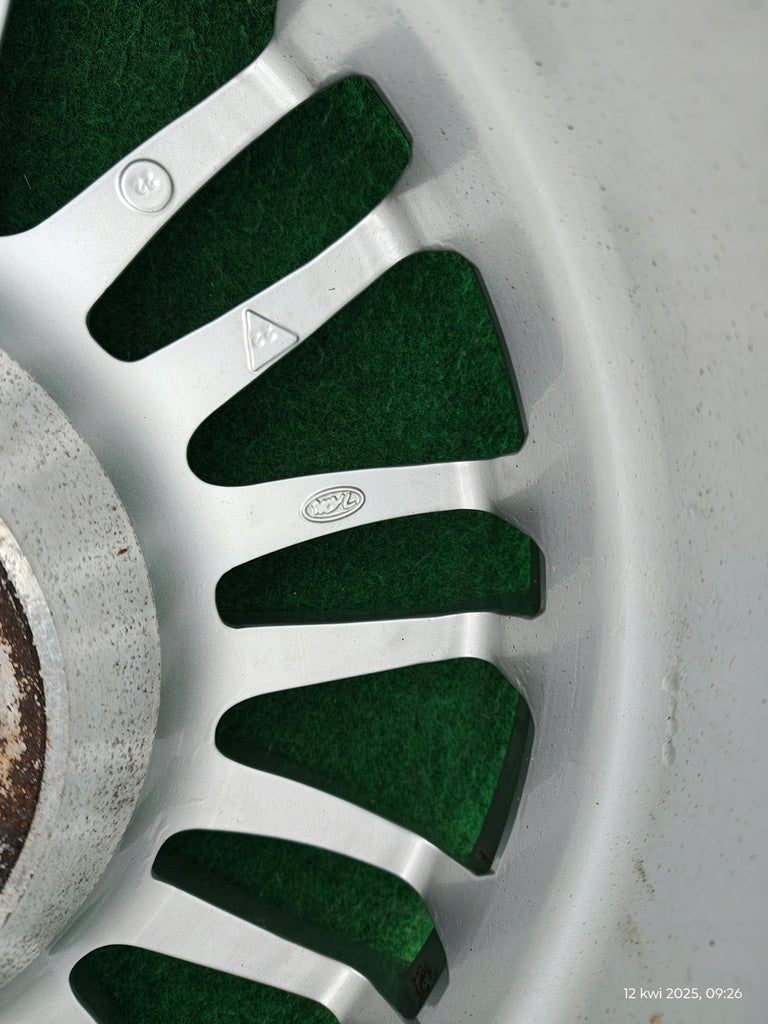 1x Alufelge 18 Zoll 7.5" 6x114.3 45ET KBA49323 Mercedes-Benz Rim Wheel