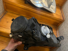 Laden Sie das Bild in den Galerie-Viewer, Frontscheinwerfer VW Passat 3C0941006AB Ein Stück (Rechts oder Links) Headlight SCH5483212828ex