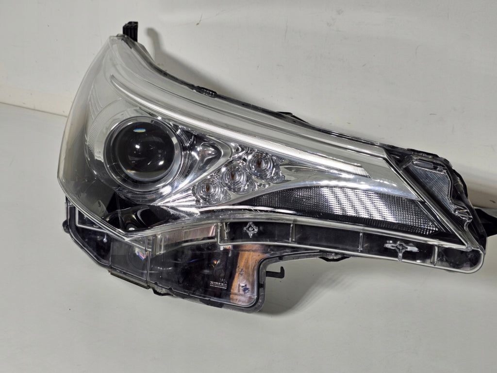 Frontscheinwerfer Toyota Avensis Rechts Scheinwerfer Headlight SCH6279861763vm