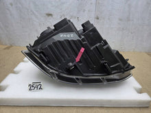 Laden Sie das Bild in den Galerie-Viewer, Frontscheinwerfer VW Transporter Caravelle 7E1941015T Links Headlight SCH4950433655ue