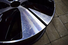 Laden Sie das Bild in den Galerie-Viewer, 1x Alufelge 18 Zoll 7.5&quot; 5x108 50,5ET Glanz Schwarz 31680403 Volvo Xc60 Xc40