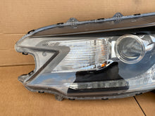 Laden Sie das Bild in den Galerie-Viewer, Frontscheinwerfer Honda Cr-V Xenon Links Scheinwerfer Headlight