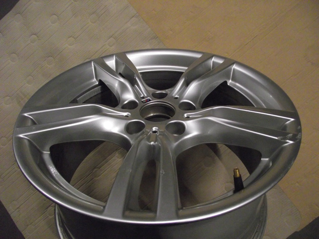 1x Alufelge 18 Zoll 5x120 47ET Glanz Silber 7845881 BMW 3 F30 F32 Rim Wheel FEL6675810852un