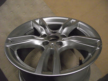 Laden Sie das Bild in den Galerie-Viewer, 1x Alufelge 18 Zoll 5x120 47ET Glanz Silber 7845881 BMW 3 F30 F32 Rim Wheel FEL6675810852un