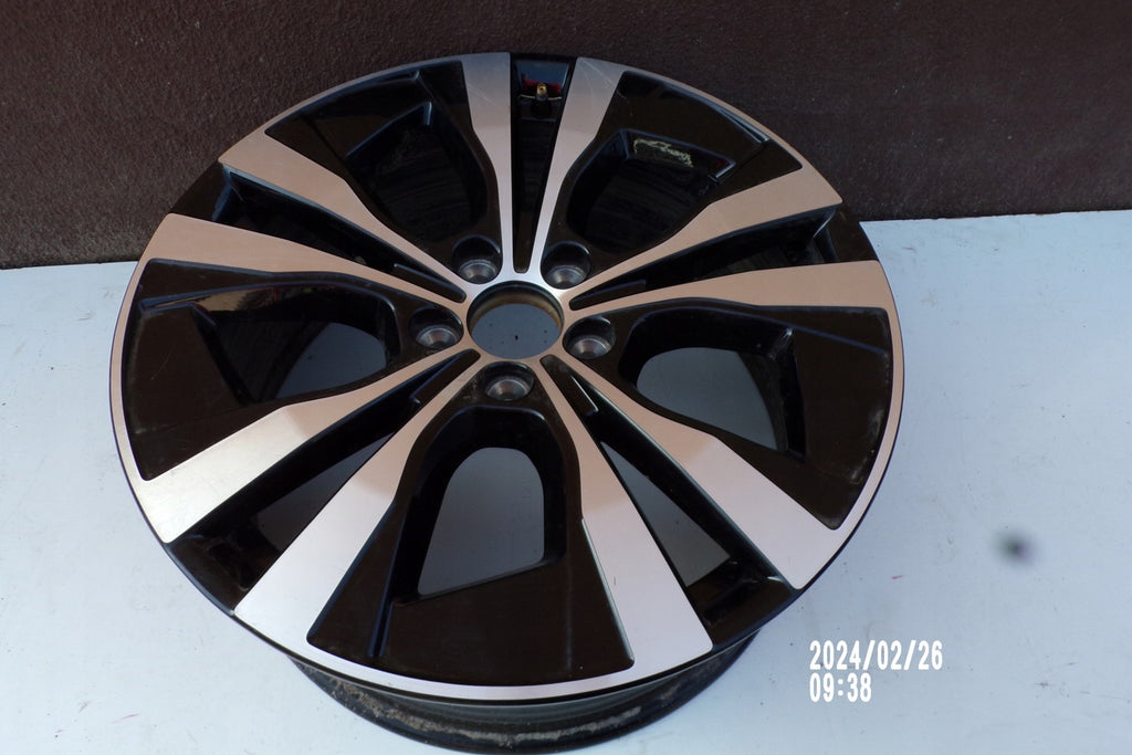 1x Alufelge 17 Zoll 7.5" 5x108 40,5ET Glanz 32327081 Volvo Rim Wheel