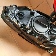 Laden Sie das Bild in den Galerie-Viewer, Frontscheinwerfer BMW 5 F07 7199604-11 Xenon Rechts Scheinwerfer Headlight SCH2633712324yx