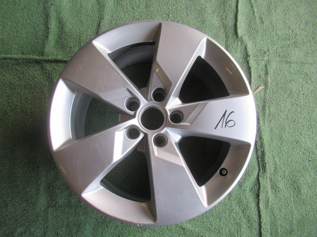 1x Alufelge 17 Zoll 7.0" 5x112 47ET 8S0601025J Audi Tt Rim Wheel