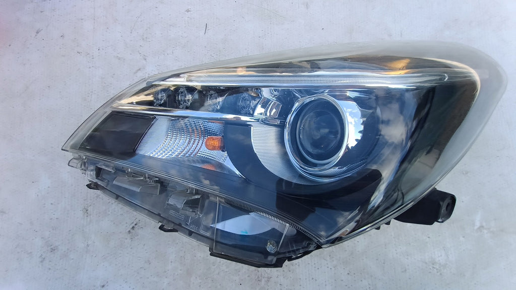 Frontscheinwerfer Toyota Yaris Links Scheinwerfer Headlight
