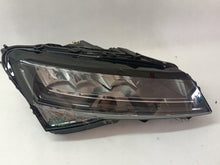 Laden Sie das Bild in den Galerie-Viewer, Frontscheinwerfer Skoda Superb Links Scheinwerfer Headlight SCH5293395405yy