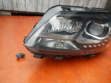 Laden Sie das Bild in den Galerie-Viewer, Frontscheinwerfer VW Caddy III 1T1941751H Links Scheinwerfer Headlight SCH2360265401la