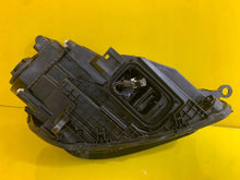 Laden Sie das Bild in den Galerie-Viewer, Frontscheinwerfer Mercedes-Benz Gle A1679060800 LED Links Scheinwerfer Headlight