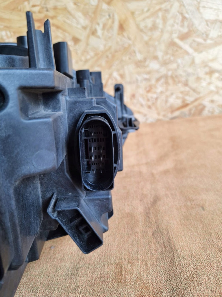 Frontscheinwerfer VW Touran 5TB941082B LED Rechts Scheinwerfer Headlight