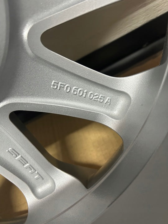 4x Alufelge 16 Zoll 6.5" 5x112 46ET Glanz Silber 5F0601025A Seat Leon Rim Wheel FEL4548453253xm