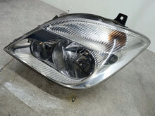 Laden Sie das Bild in den Galerie-Viewer, Frontscheinwerfer Mercedes-Benz Sprinter Links Scheinwerfer Headlight SCH1831167896ct