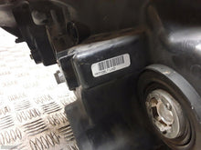 Laden Sie das Bild in den Galerie-Viewer, Frontscheinwerfer Toyota Corolla Verso P7105LHD Links Scheinwerfer Headlight SCH5823560316vr