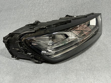 Laden Sie das Bild in den Galerie-Viewer, Frontscheinwerfer Audi Q7 4M0941036 LED Rechts Scheinwerfer Headlight