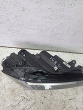 Laden Sie das Bild in den Galerie-Viewer, Frontscheinwerfer Skoda Superb 3P1941016 Rechts Scheinwerfer Headlight SCH5341458729qt