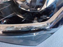 Laden Sie das Bild in den Galerie-Viewer, Frontscheinwerfer Skoda Superb III 3V1941015D LED Links Scheinwerfer Headlight