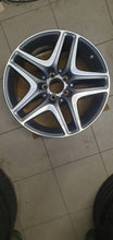 Load image into Gallery viewer, 1x Alufelge 18 Zoll 8.5&quot; 5x112 36ET A1724011702 Mercedes-Benz Slc R172 Slk