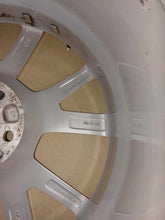 Load image into Gallery viewer, 1x Alufelge 18 Zoll 7.5&quot; 5x112 4G8071499 Audi Rim Wheel