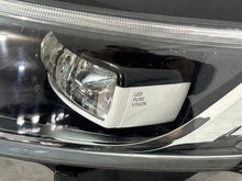 Laden Sie das Bild in den Galerie-Viewer, Frontscheinwerfer Renault Koleos II 260600731R LED Links Scheinwerfer Headlight