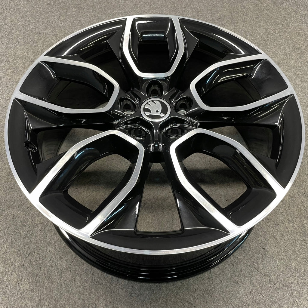 4x Alufelge 19 Zoll 8.0" 5x112 45ET Glanz Silber 57A601025C Skoda Kodiaq FEL7686764052xh