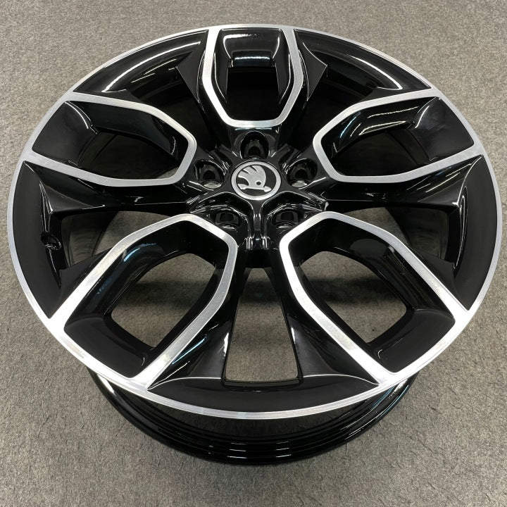 4x Alufelge 19 Zoll 8.0" 5x112 45ET Glanz Silber 57A601025C Skoda Kodiaq FEL7686764052xh