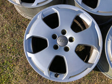 Load image into Gallery viewer, 4x Alufelge 17 Zoll 7.5&quot; 5x112 56ET Glanz Silber 8P0601025C Audi A3 Tt Rim Wheel