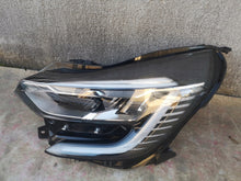 Laden Sie das Bild in den Galerie-Viewer, Frontscheinwerfer Renault Captur 26060-1693R Links Scheinwerfer Headlight SCH7378097131ct