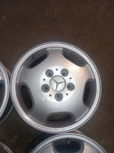 Laden Sie das Bild in den Galerie-Viewer, 4x Alufelge 15 Zoll 5.5" 5x112 54ET Glanz Silber A1684011702 Mercedes-Benz W204 FEL2844159519lu