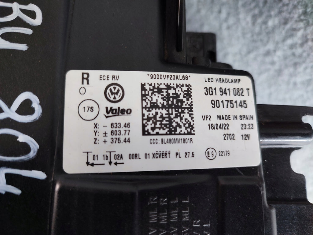 Frontscheinwerfer VW Passat B8 3G1941082T Full LED Ein Stück (Rechts oder Links)