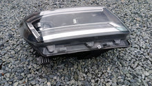Laden Sie das Bild in den Galerie-Viewer, Frontscheinwerfer VW Crafter 7C1941036C Rechts Scheinwerfer Headlight SCH9329708206jz