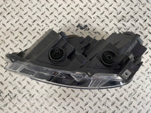 Load image into Gallery viewer, Frontscheinwerfer Peugeot Partner Rifter 9816826880 90146195 Rechts Headlight SCH4342542563az