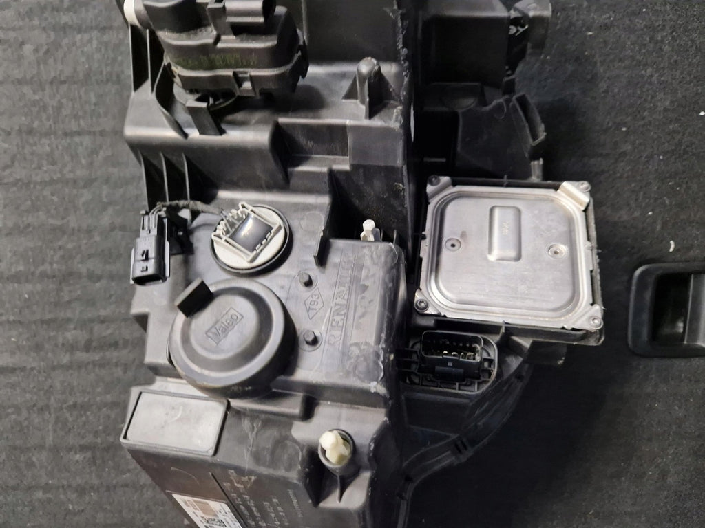 Frontscheinwerfer Renault Megane IV 260103612R Full LED Rechts oder Links SCH3947644822uf