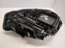 Laden Sie das Bild in den Galerie-Viewer, Frontscheinwerfer Mercedes-Benz W177 A1779063705 A1779064803 Full LED Ein Satz SCH9605002636rt