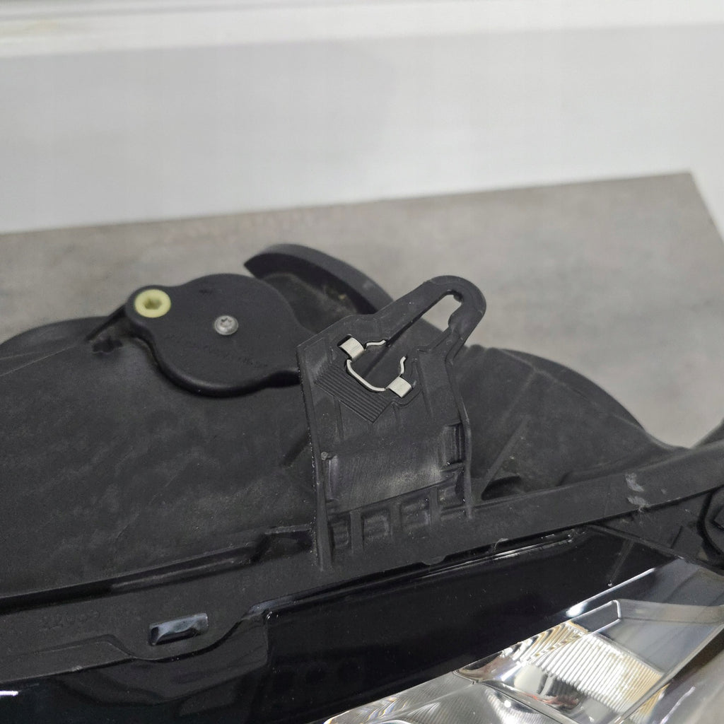 Frontscheinwerfer Audi A1 82A941003 Ein Stück (Rechts oder Links) Headlight SCH8834287228ae