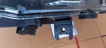 Laden Sie das Bild in den Galerie-Viewer, Frontscheinwerfer Seat Ateca 576941007D LED Links Scheinwerfer Headlight SCH9444788586gv
