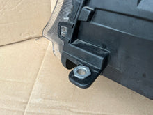 Laden Sie das Bild in den Galerie-Viewer, Frontscheinwerfer VW Caddy I 2K8941006B Rechts Scheinwerfer Headlight SCH7555741634uf